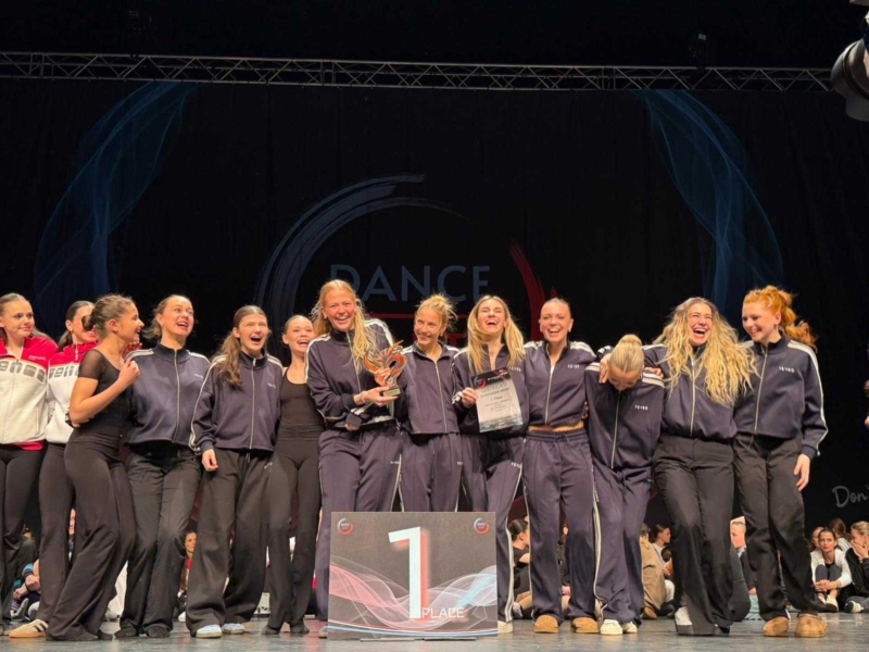 Elite Competition Team.compr