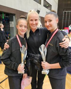 k-v.l.LeahBrandauer,YanaBezhenova,AnnaMiklavcic